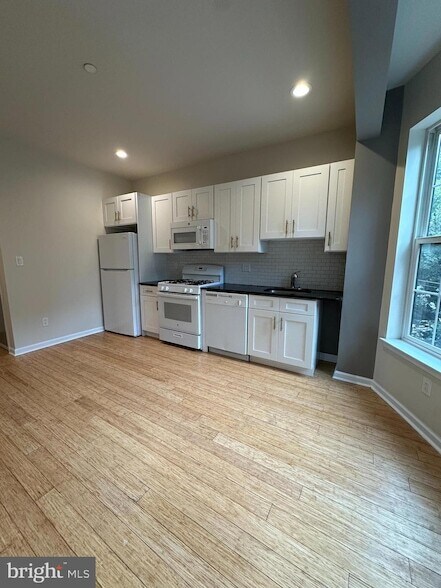 Foto del edificio - 1328 N 7th St