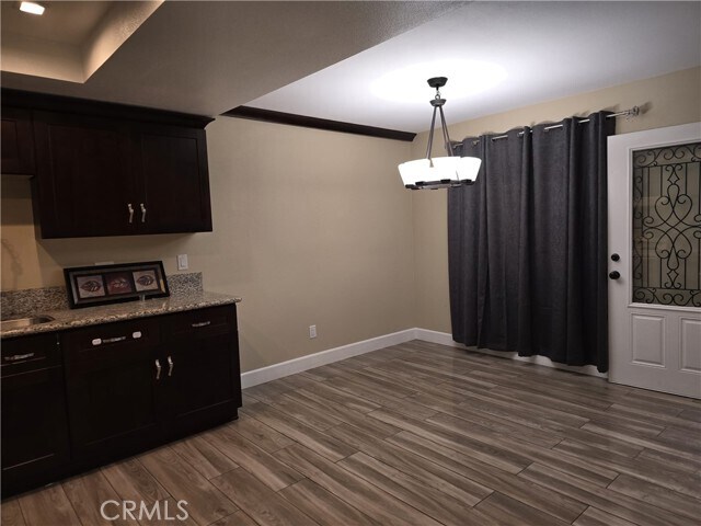 Foto del edificio - 1370 Wheaton Way