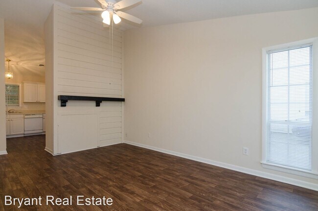 Building Photo - 2 br, 2 bath House - 4110 Bear Court