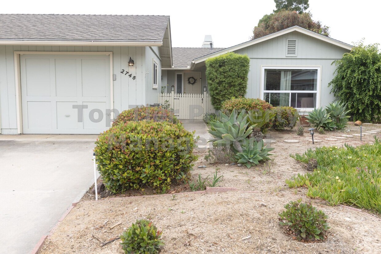 Foto principal - ***Single-Story 3 bed / 2 bath House in Ra...