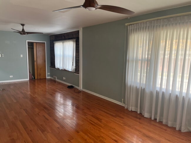 Building Photo - 8900 S Merrill Ave