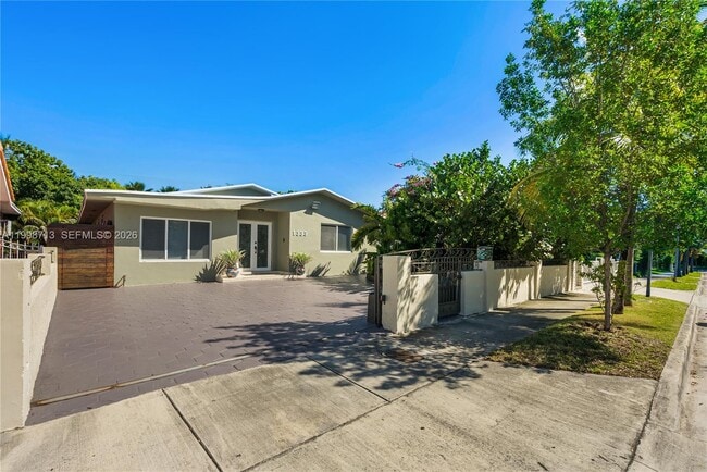 Foto del edificio - 1333 SW 16th St