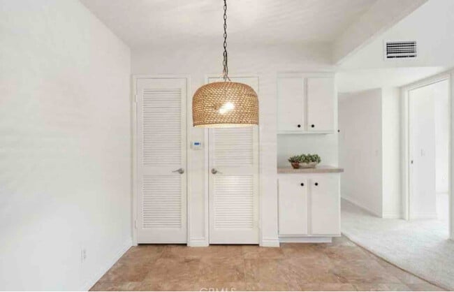 Foto del edificio - 6 Country Mile Rd