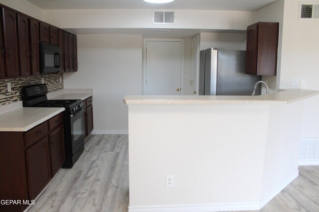 Foto del edificio - 14313 Island Point Dr