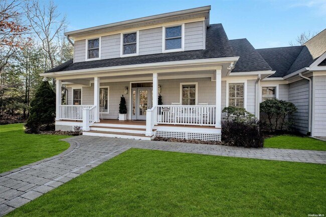Building Photo - 11 Wooded Ln