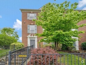 Building Photo - 2183 Potomac Club Pkwy