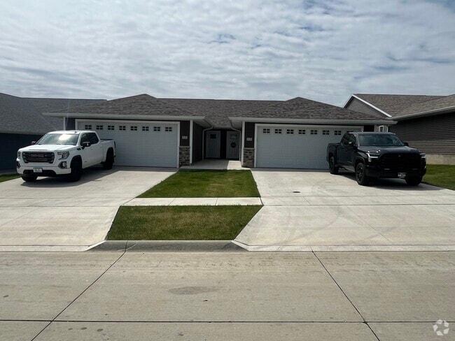 Building Photo - 317 Post Oak Dr