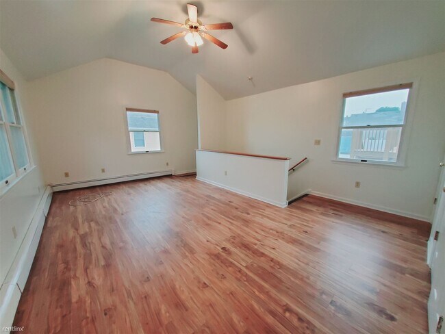 Building Photo - 1 br, 1.5 bath Townhome - 44 Congress St U...