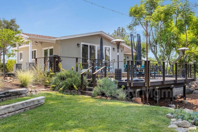 Primary Photo - 3267 Bernardo Ln