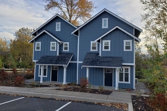 Building Photo - 2805-2807 Undine St