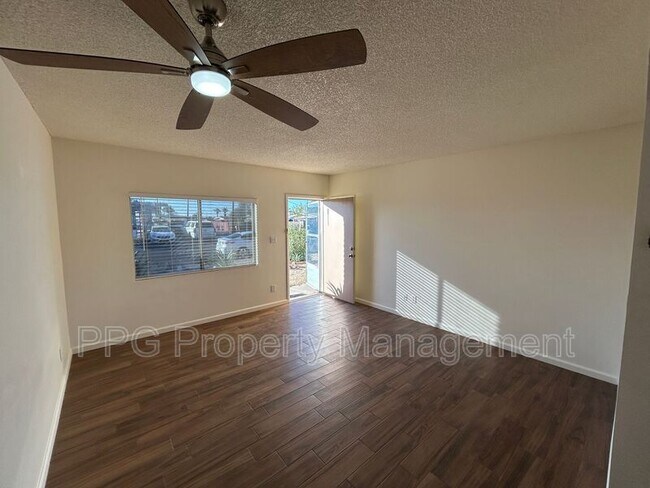 Foto del edificio - 11204 W Nevada Ave