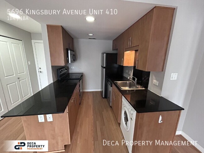Foto del edificio - 5696 Kingsbury Ave