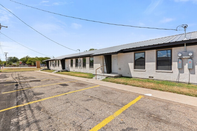 Building Photo - 4125 Compton Ln