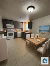 Building Photo - 903 Fontmore Rd