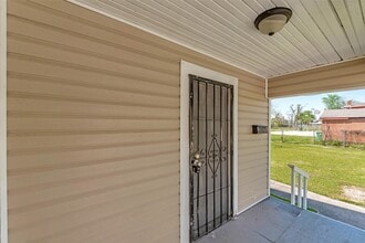 Building Photo - 2217 Stevens St