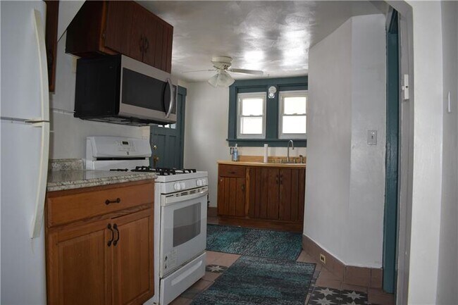 Foto del edificio - 1008 S Rd