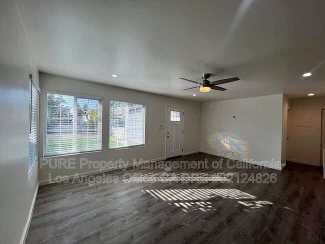 Foto del edificio - 4417 166th St