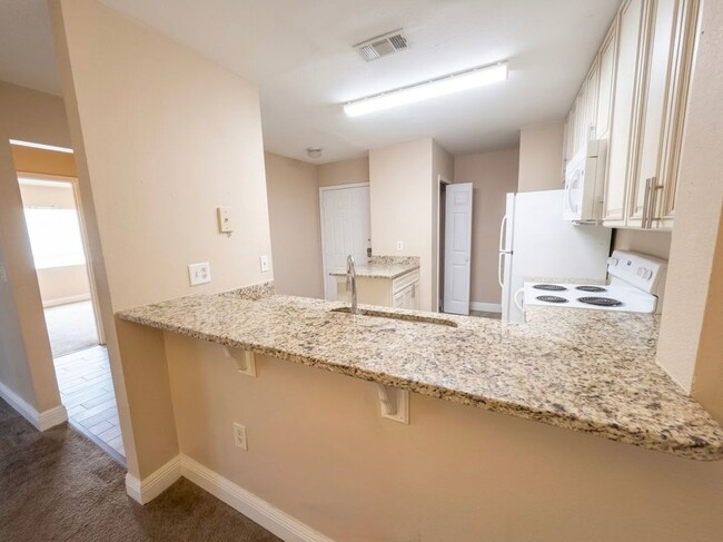 Building Photo - 5232 Via Hacienda Cir