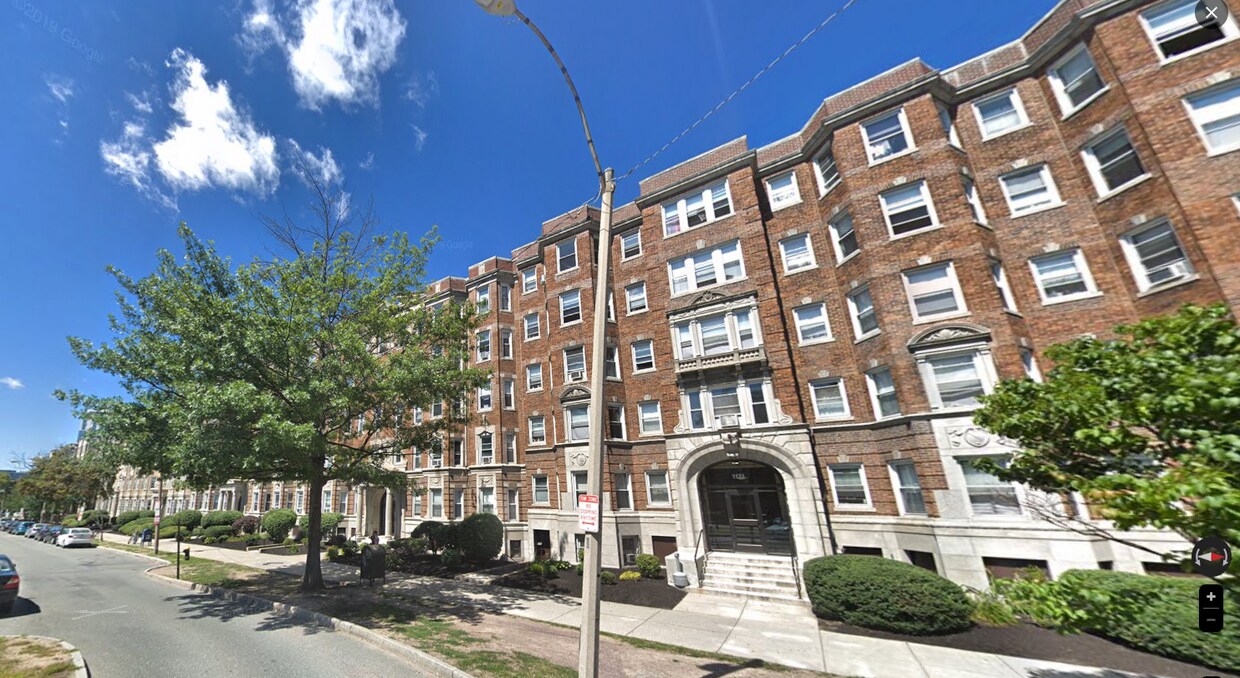 Building Photo - 1295 Boylston St