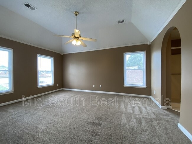Building Photo - 8254 Cypress Bend Cove