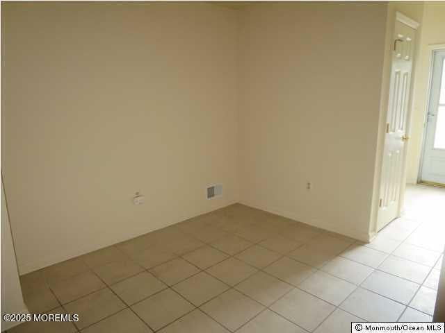 Building Photo - 152 White St