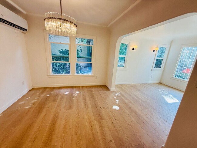 Foto del edificio - 3774 S Gramercy Pl