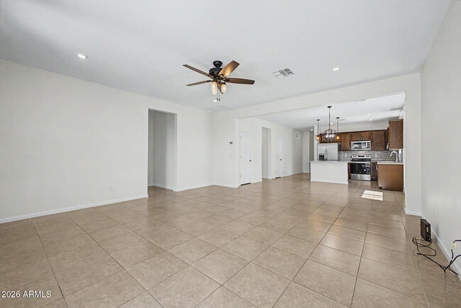 Foto del edificio - 17865 W Daley Ln