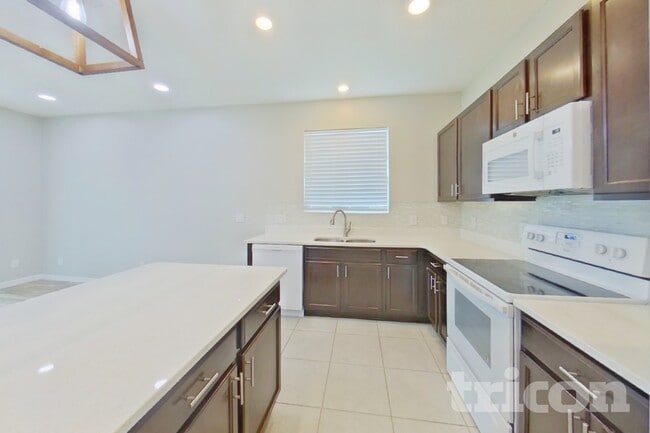 Building Photo - 6317 Domenico Ct