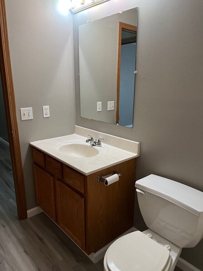 Foto del edificio - 407 Briden Ct