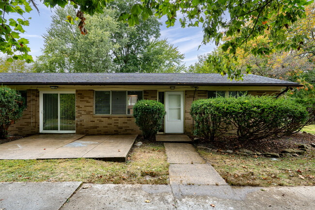 Front Door - 1053 Lexington Ave