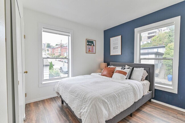 Foto del edificio - Beautiful 1 bed 1 bath apartment AVAILABLE NOW