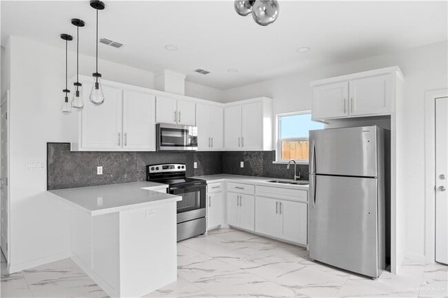 Building Photo - 14 N 24th St