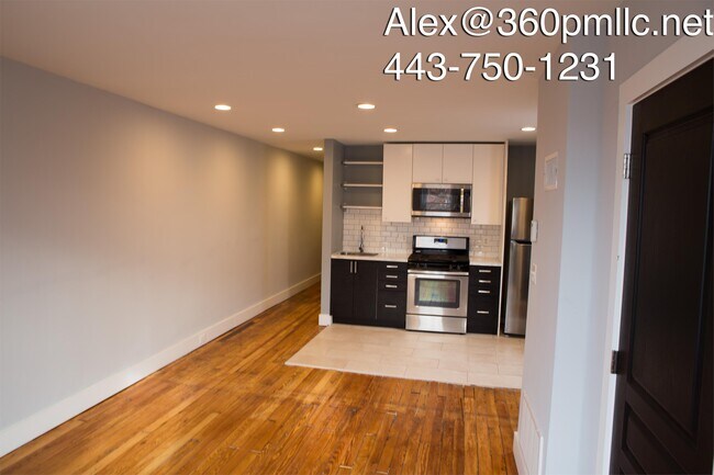 Building Photo - 1514 W Mount Royal Ave