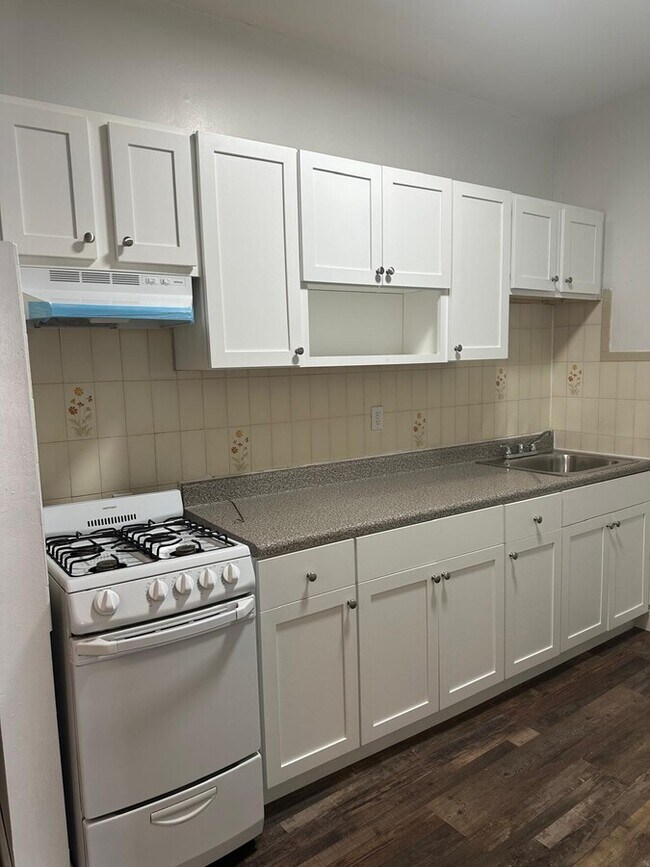 Foto del edificio - 273 S Orange Ave