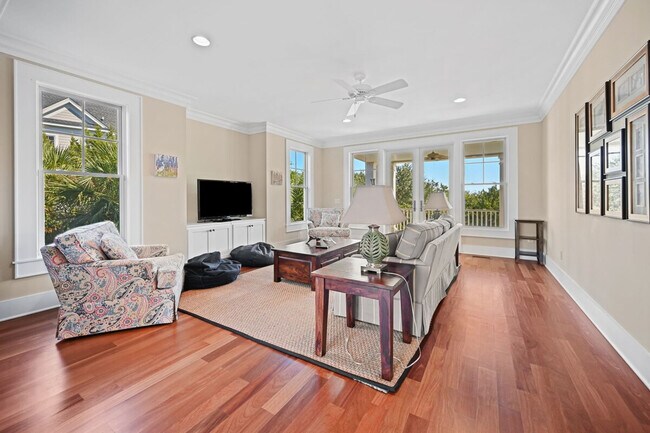Building Photo - 205 Sea Island Dr