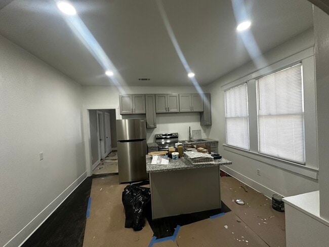 Building Photo - 1515 Olive St