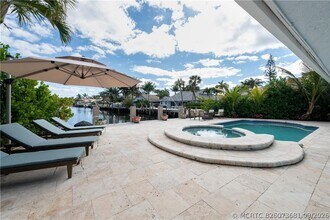 Building Photo - 2711 Boone Dr