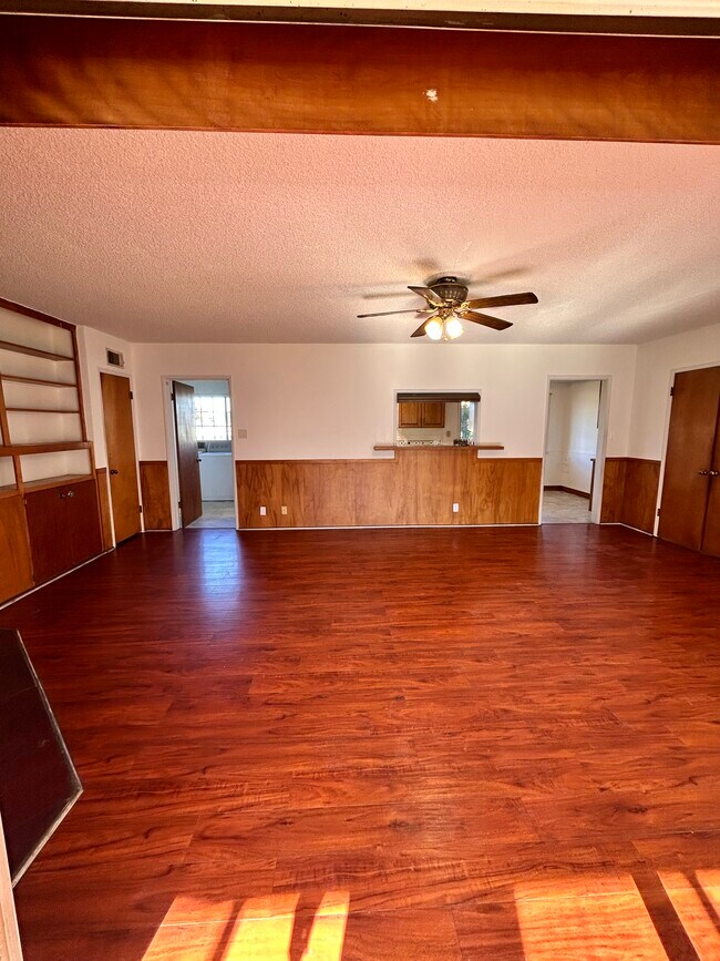Foto del edificio - 10404 Sherry Ave