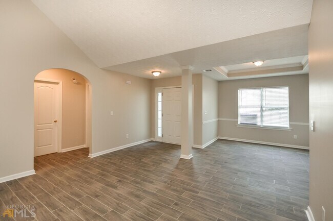 Building Photo - 5080 Towne Park Dr
