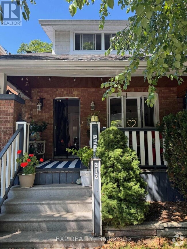 Building Photo - 212 Bingham Ave