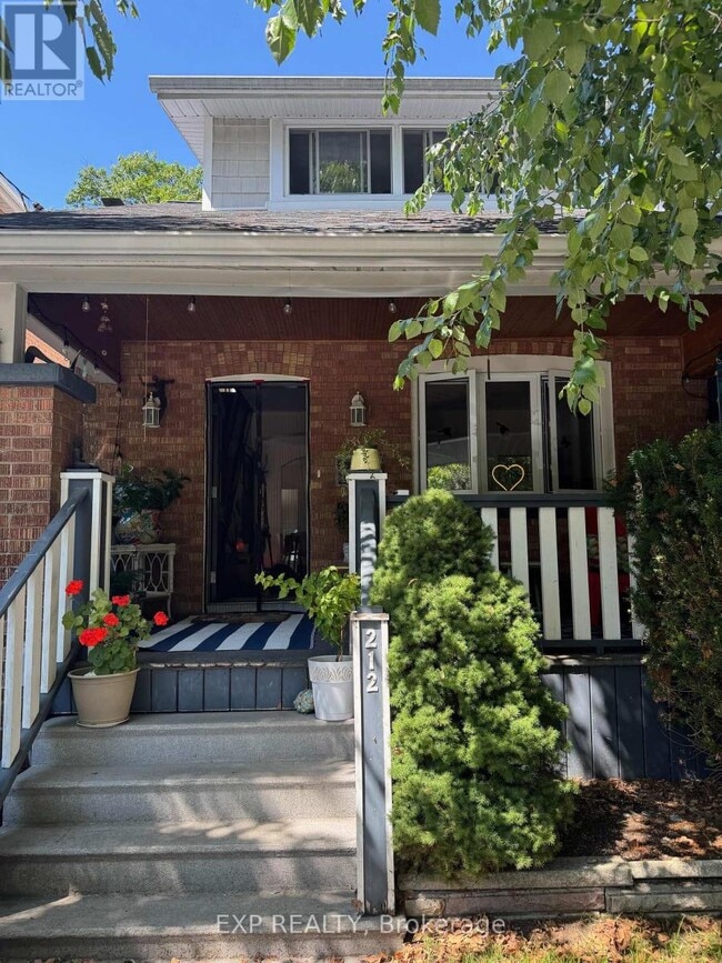 Building Photo - 212 Bingham Ave