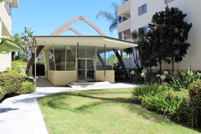 Foto del edificio - 29641 S Western Ave