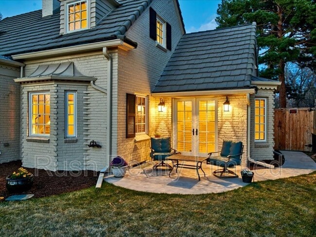 Photo - 640 Eudora St House