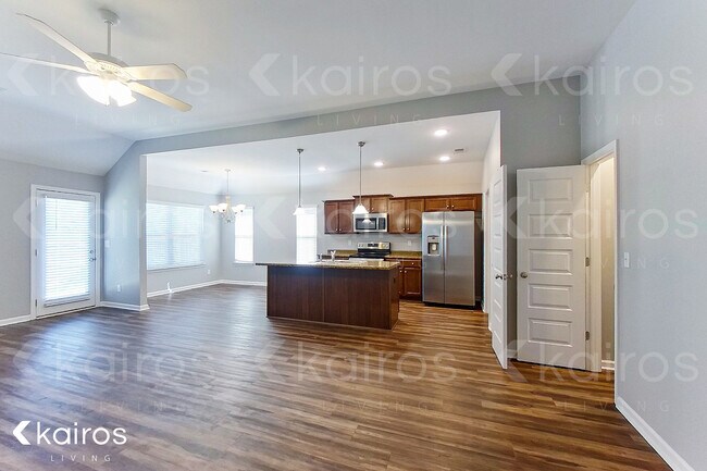 Foto del edificio - 6951 Brightwell Ln