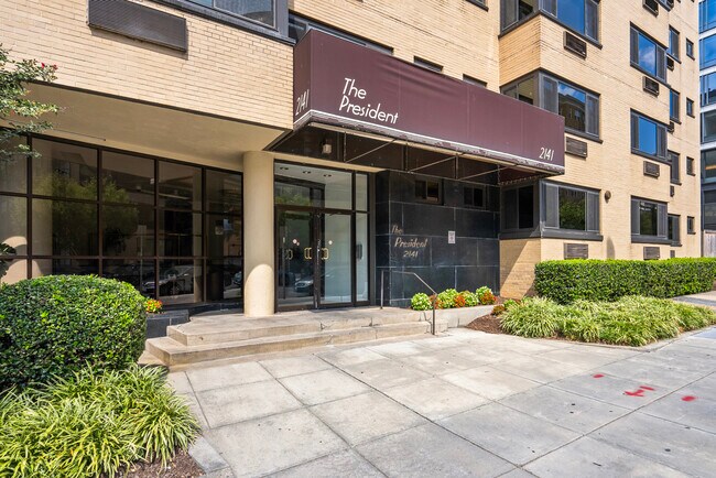 Foto del edificio - 2141 I St NW