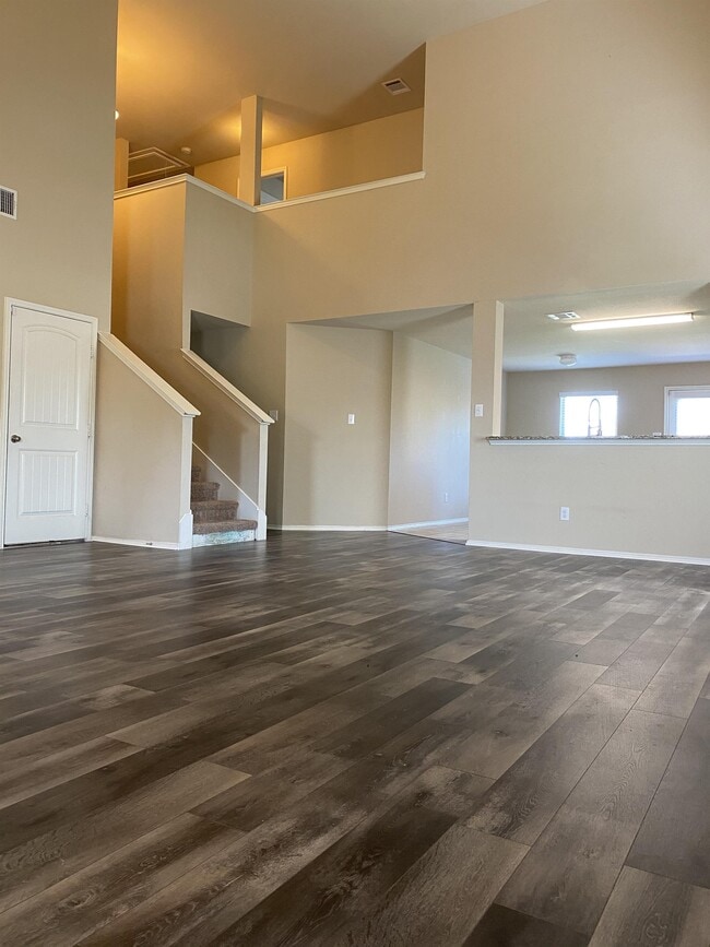 Building Photo - 1340 Levi Ln