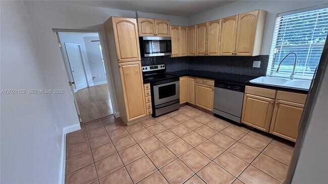 Foto del edificio - 13520 SW 108th St Cir N
