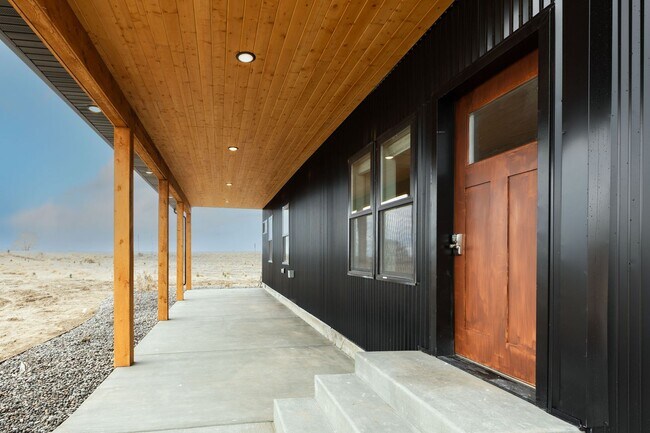 Foto del edificio - L2422OY