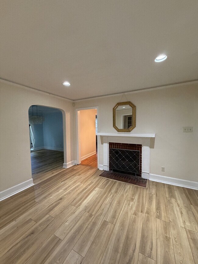 Foto del edificio - 1206 E 52nd St