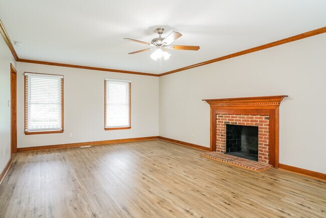 Foto del edificio - 1113 Buttercup Ln